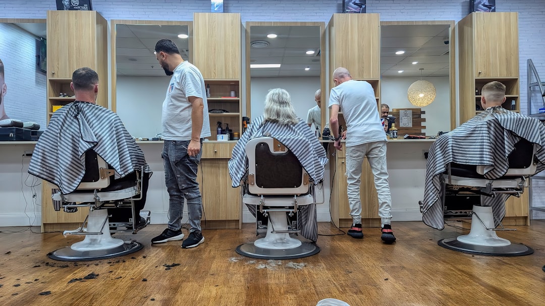 LE PETIT HÔTEL - Écrin de coiffure - photo 3